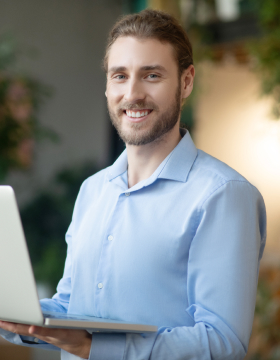 young-smiling-man-with-a-laptop-in-his-hands-2021-09-04-07-08-07-utc.jpg young-smiling-man-with-a-laptop-in-his-hands-2021-09-04-07-08-07-utc.jpg